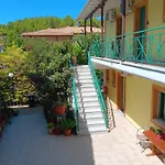 Apart Otel Lenia Kalamítsi
