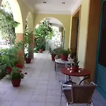 Lenia 2* Kalamítsi