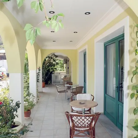Lenia Apart-hotel 2*