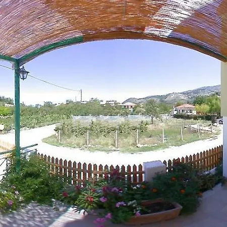 Apart-hotel Lenia