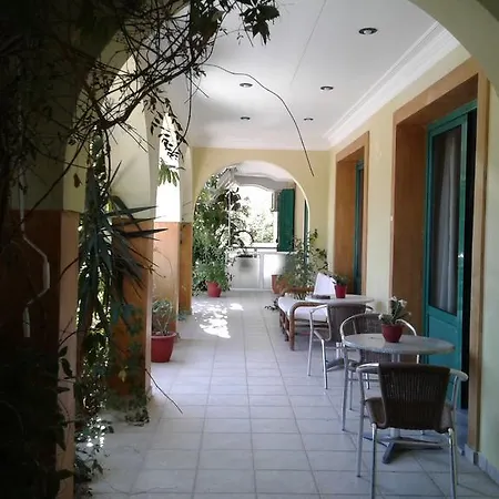 Lenia Apart-hotel 2*