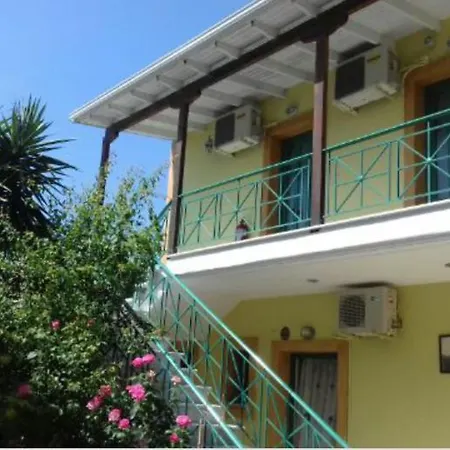 Lenia Apart-hotel 2*
