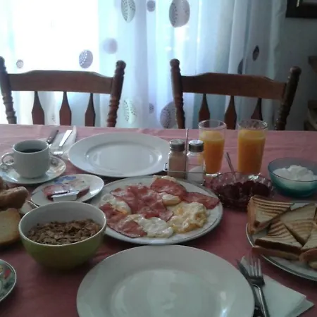 Lenia Apart-hotel 2*