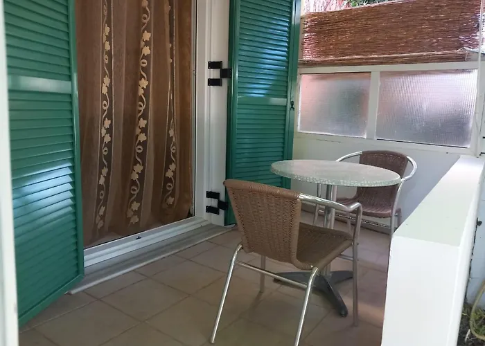 アパートホテル Lenia