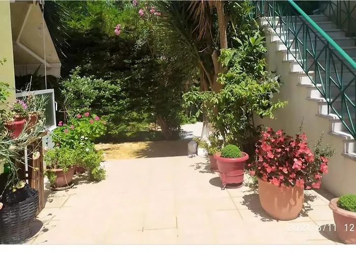 Lenia 2* Kalamitsi (Lefkada)