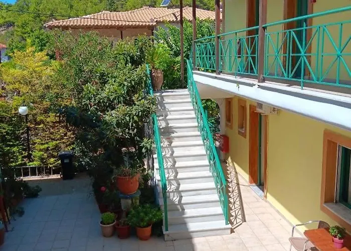 Aparthotel Lenia Kalamitsi (Lefkada)